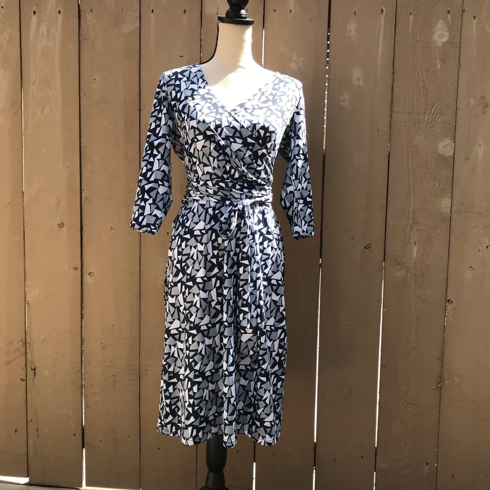 NWT- Faux-Wrap V-Neck Jersey Dress W/Belt Sz M